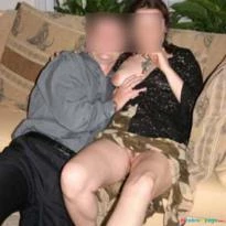 Pareja buscamos hombre solo para ella solo sexo profile photo