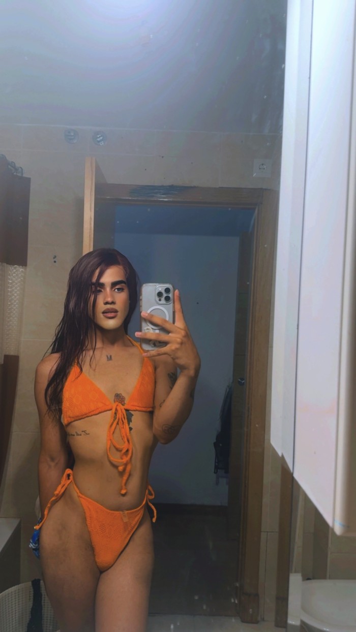 TRANS LATINA CALIENTE profile photo