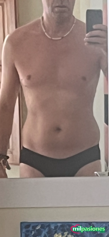 Schöner schlanker Junge 43 Jahre für Frauen und Paare [Gebühr] profile photo
