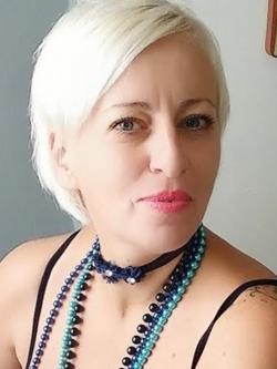 PIJA Y VICIOSA.SÓLO PARA CABALLEROS DE RAZA BLANCA profile photo