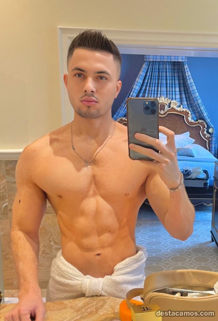 RUSSIAN BOY CALL ME NOW profile photo