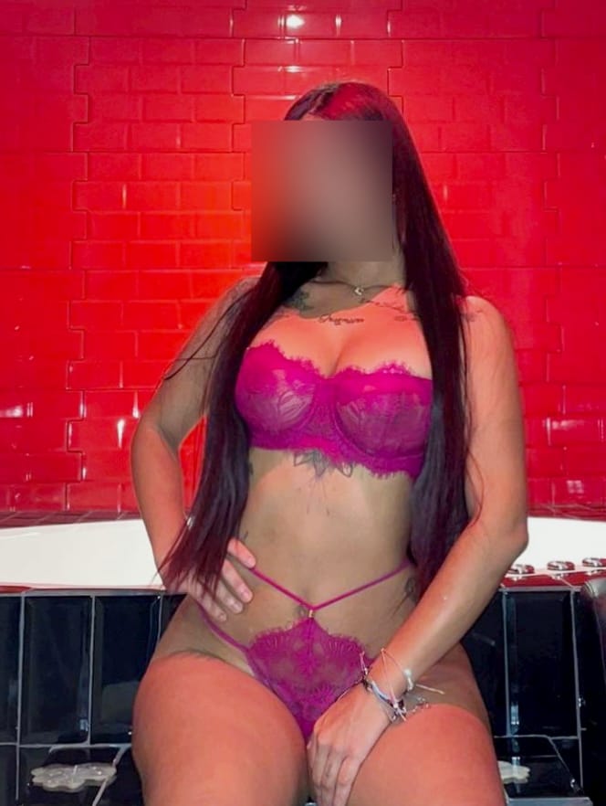 DISPUESTA A COMPLACERTE EN TODO profile photo