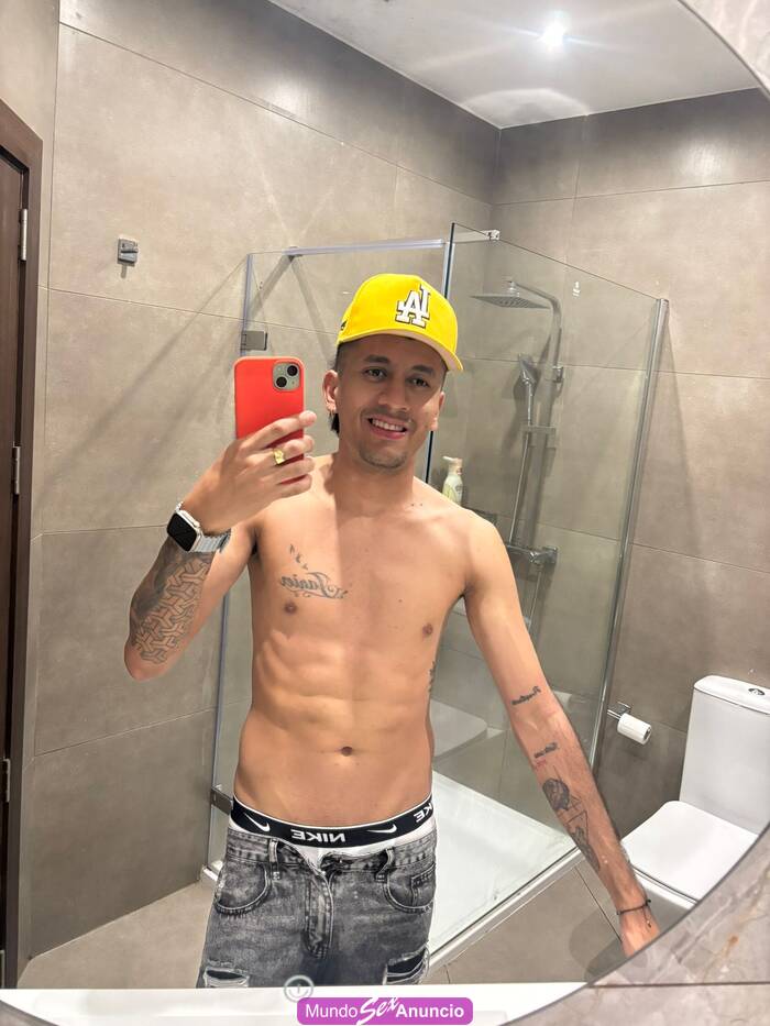 SANTIAGO CHICO LATINO profile photo