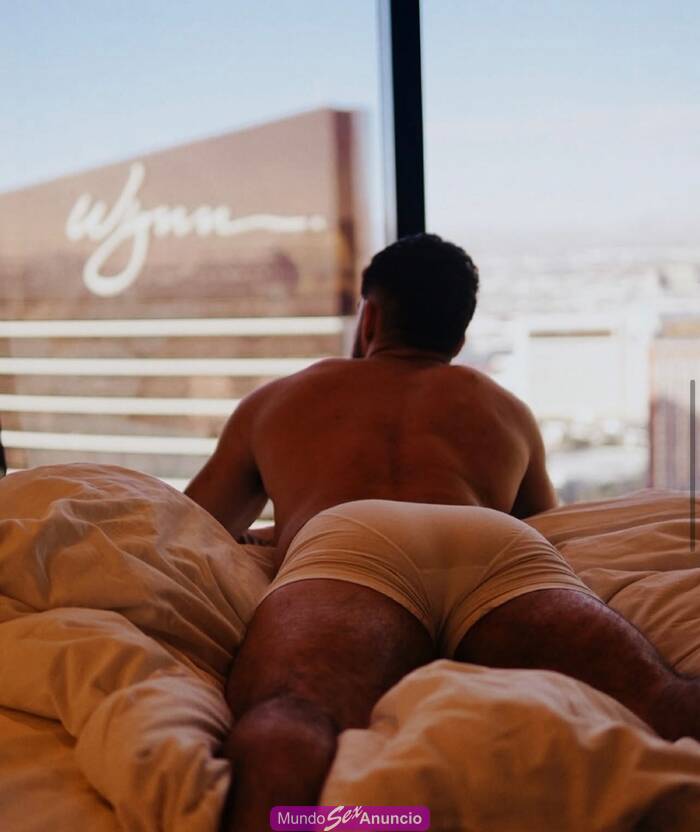 Emiliano activo y pasivo latino. Sexy guarro y caliente profile photo
