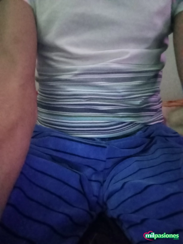 Hola soy hombre busco mujer libre que quier pasarlo bien en profile photo