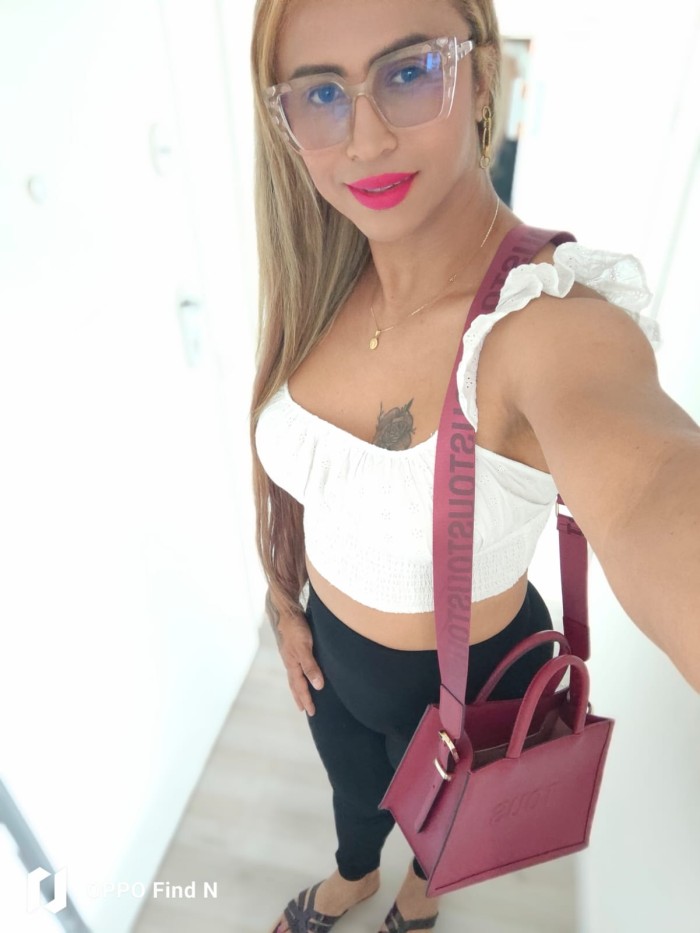 KAREN RUBIA TRANS COLOMBIANA 30 AÑOS NOVEDAD EN LA ZONA 24H profile photo