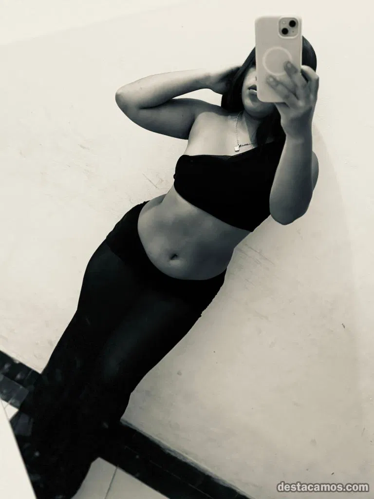 Verónica Rica jovencita de 20 con curbas increibles nada de engaños profile photo