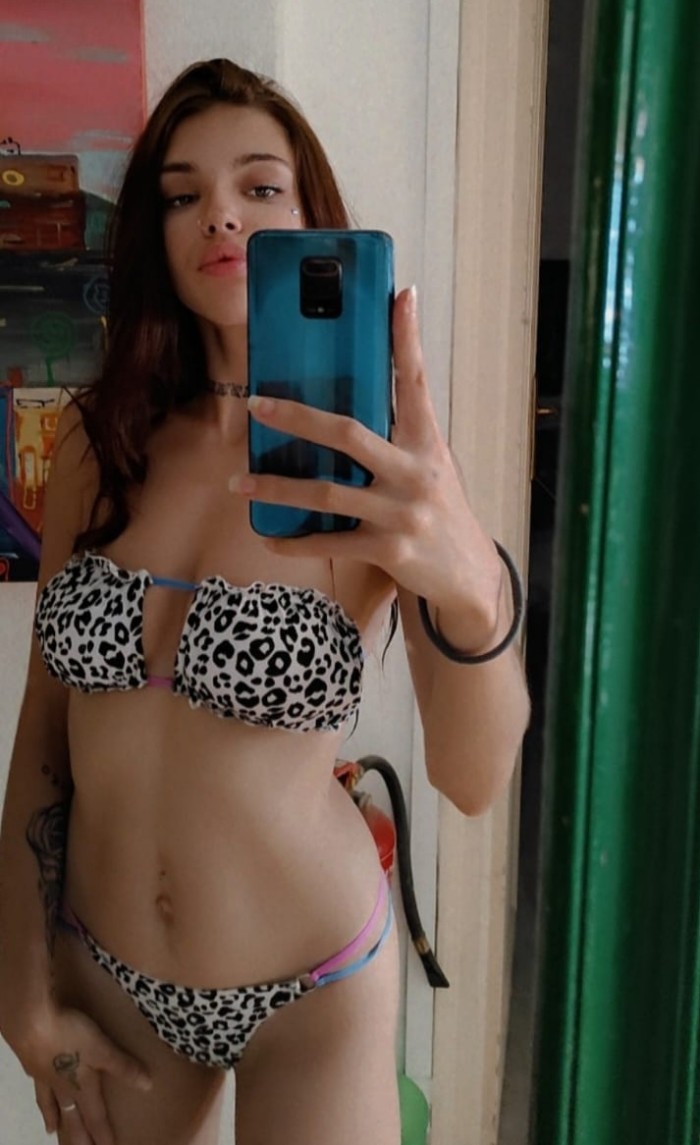 SOY NOVEDAD DANIELA 21 JAHRE SPANIERIN SALOU STRAND profile photo
