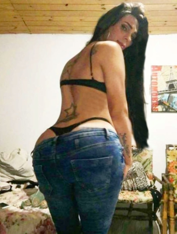 TRANNY CLAUDIA MORENAZA 1.80 TRAGONA MAMONA .MUY VICIOSA profile photo