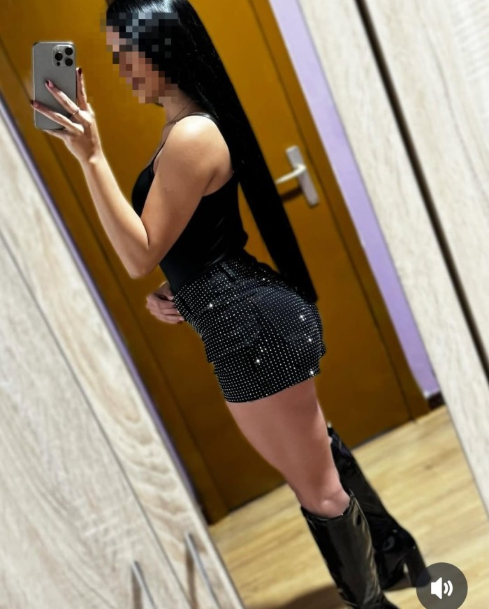 HERMOSA Y CALIENTE CON MUCHAS GANSS DE DIVERTIRSE profile photo