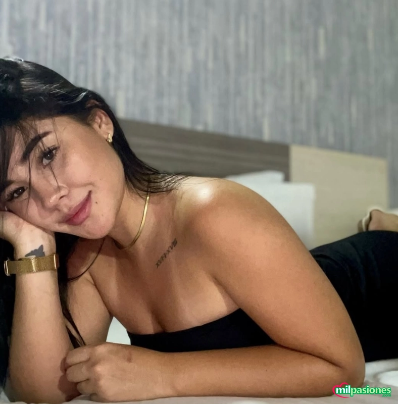 Una hermosa latina juguetona extrovertida y cariñosa profile photo