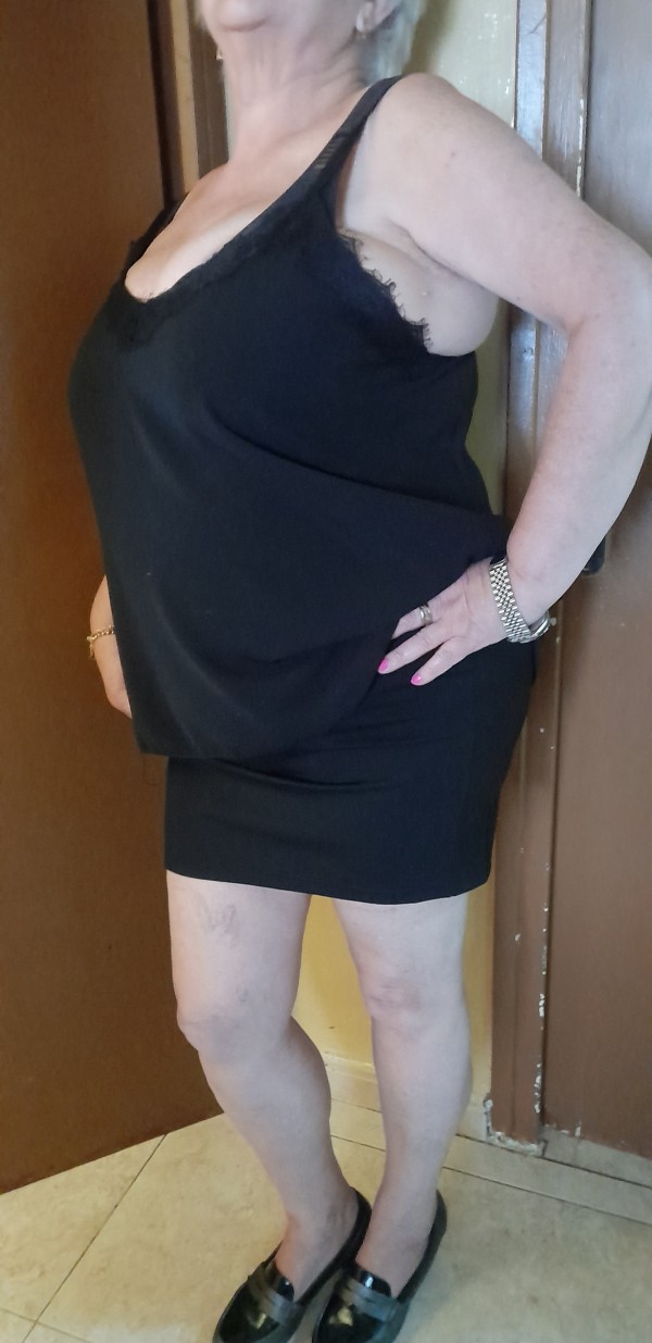 MARIBEL ESPAñOLA MADURA SUPER ARDIENTE PECHOTES DESDE 20€ profile photo