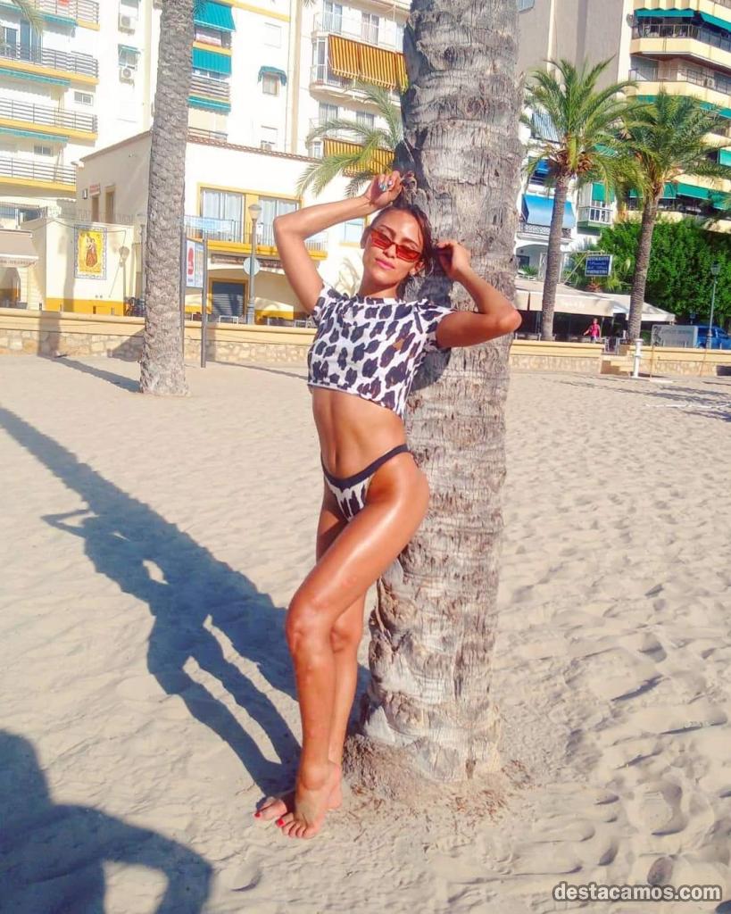 Ferrol with a unique girl. profile photo