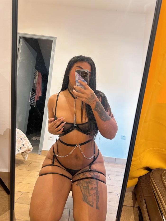 22 JAHRE SEHR ANSEHENSWERT UND SEXY FIESTERA ECHTE FOTOS profile photo