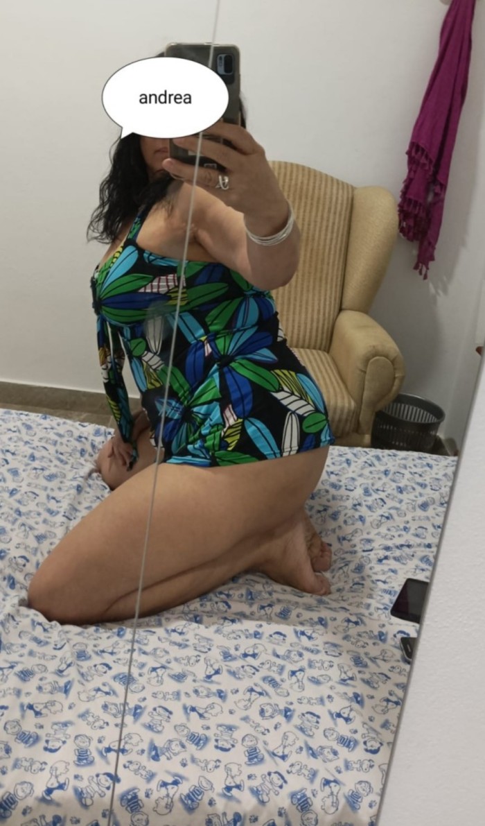 MORENA CON CURVITAS DISCRECTA COMPLETA profile photo