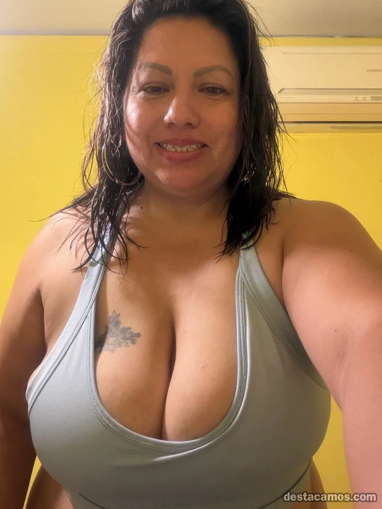 Videollamada chat masajes dos amigas partícular profile photo