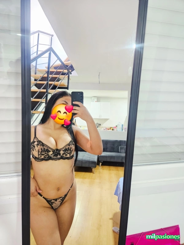 EN STRASSE COMANDATE LENCE SEXO EINZIGARTIG REICH GEILER BABE profile photo