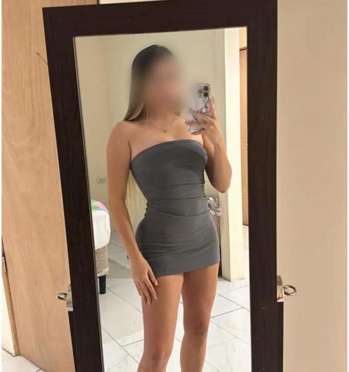 JOVENCITA BRASILEñA SUPER CALIENTE EN SANTANDER profile photo