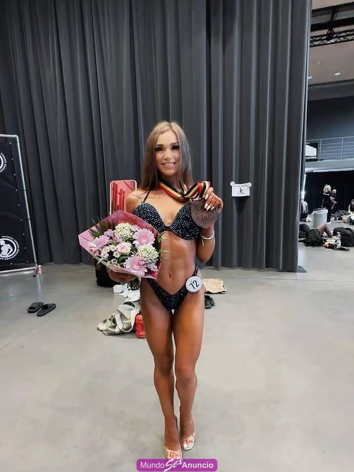 CHICA RUSA DEPORTISTA CAMPEóN FITNESS profile photo