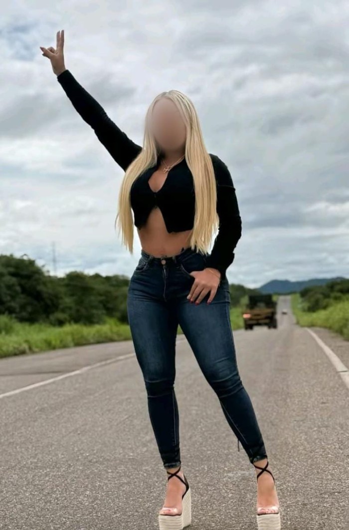RUBIA SEXY GUAPA COMPLACIENTE JUGUETONA profile photo