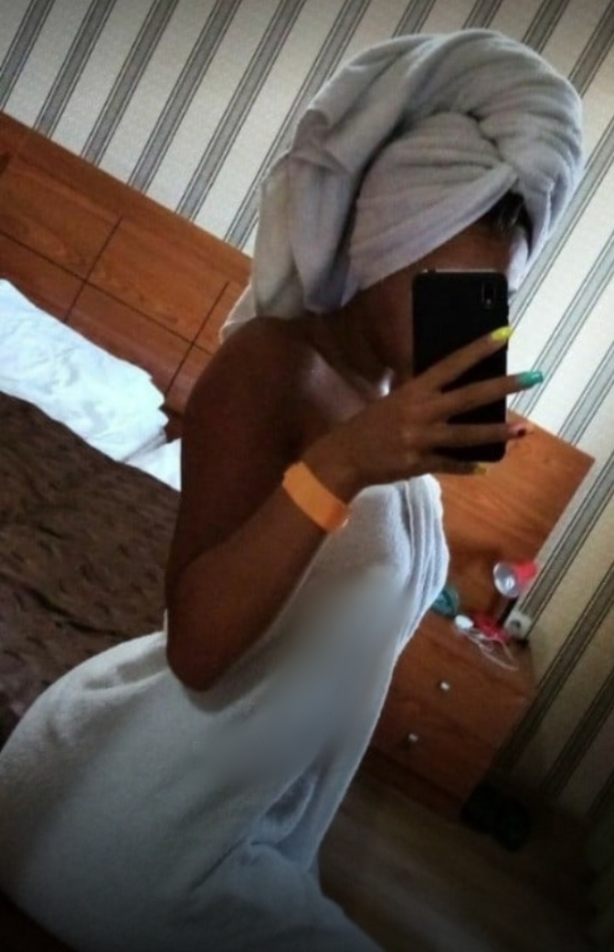 ME ENCANTARíA OFRECERTE UN MASAJE RELAJANTE ... profile photo