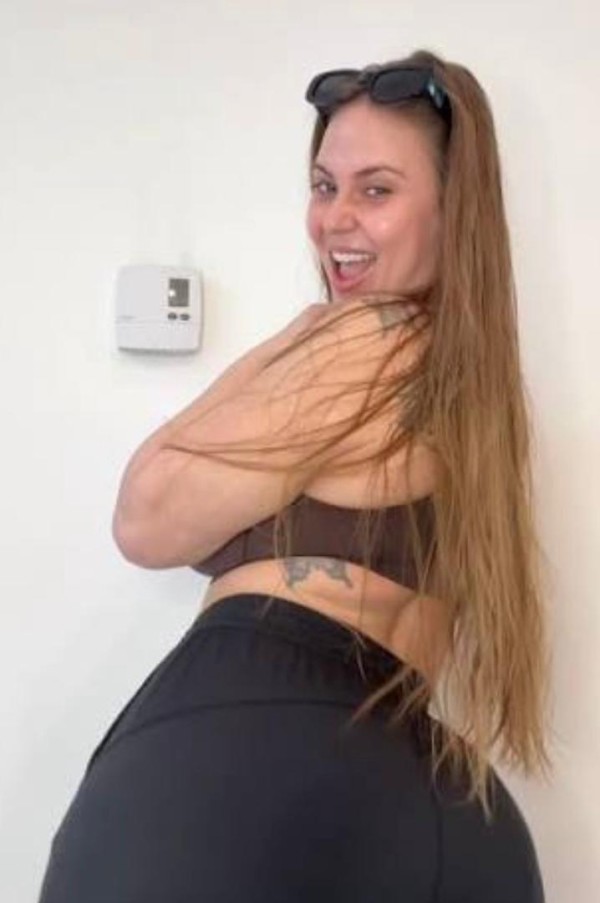 ESCORTS AVAIBLE profile photo