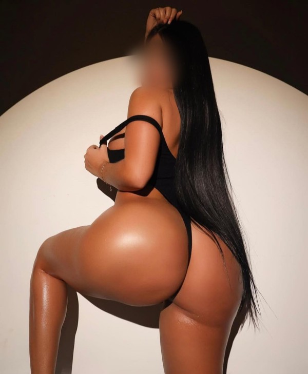 COLOMBIANA CALIENTE DISPUESTA A CUMPLIR TUS FANTASÍAS profile photo