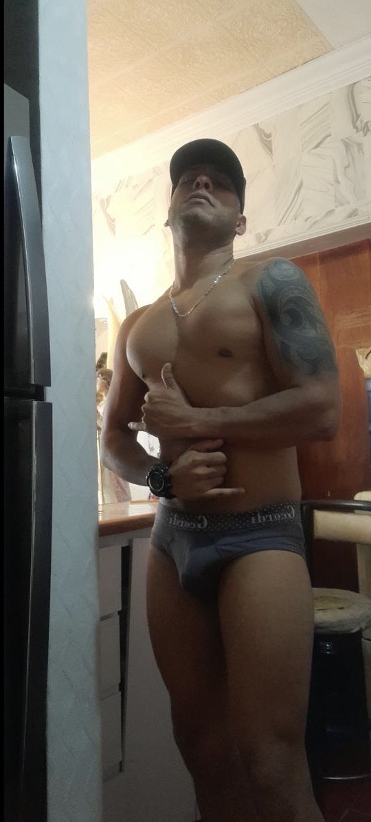 VARONIL CALIENTE DISCRETO MORBOSO DOT profile photo