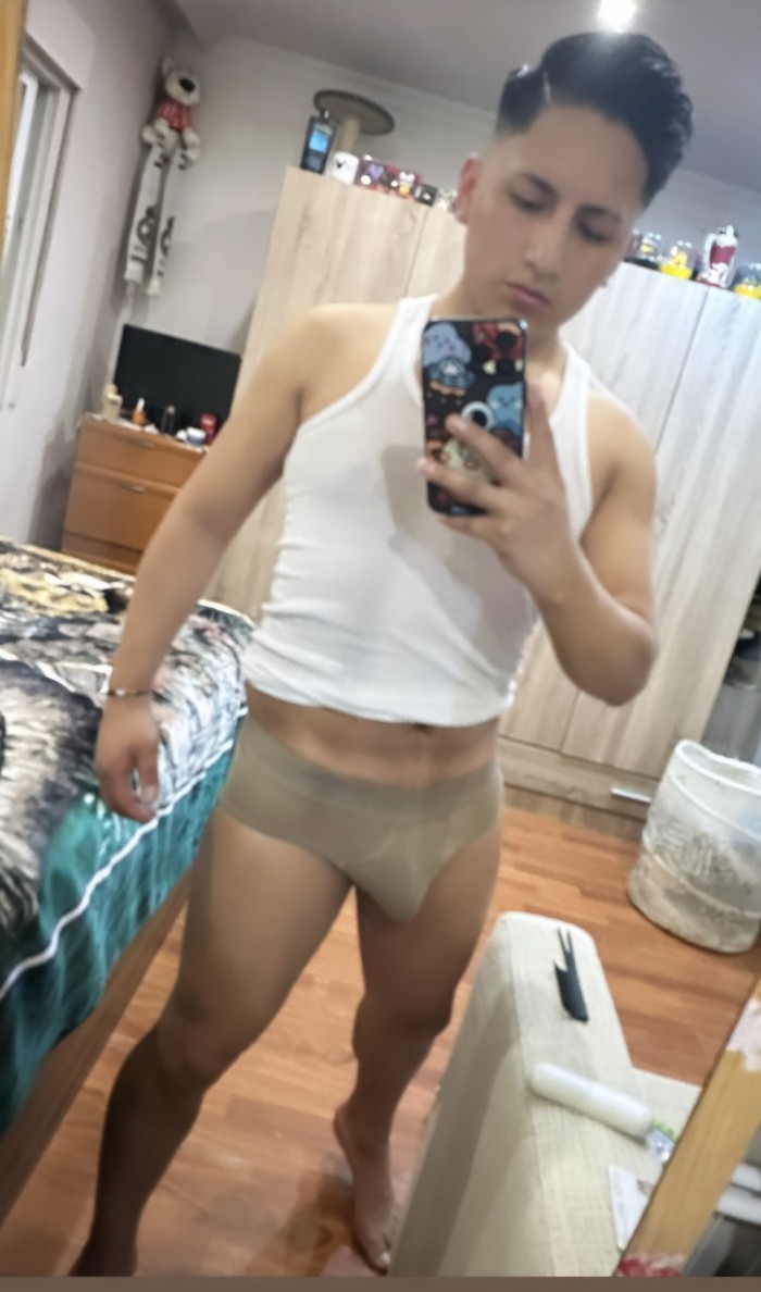 JOVEN MORBOSO COMPLACIENTE profile photo