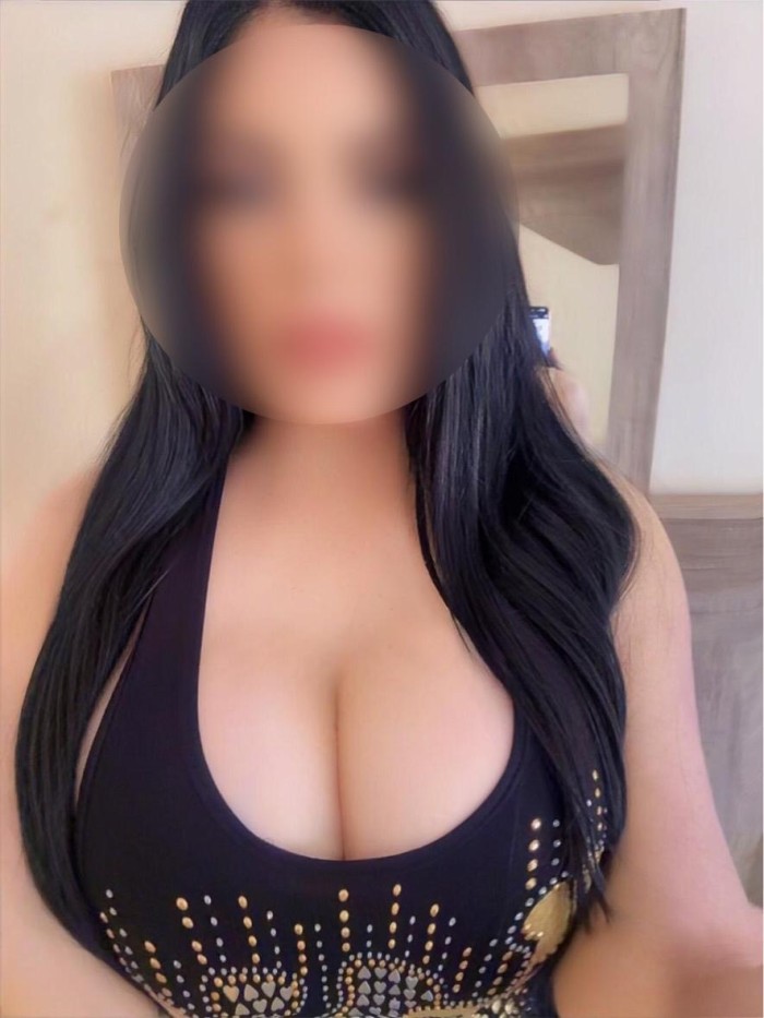 ,EN,MADRID,TETONA FIESTERA CON BUEN ROLLO ALEGRE DIVERTIDA profile photo