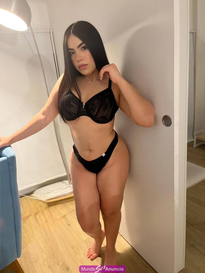 Latina heiß profile photo