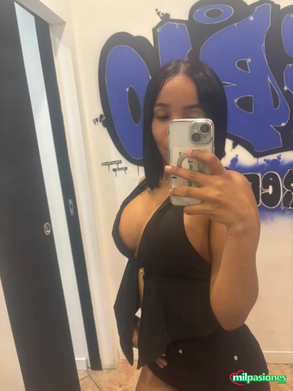 LUCIA – TU DOMINICANA DE 25 EN BARCELONA- SOLO SALIDAS profile photo