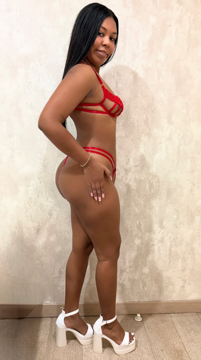 SEXY CALIENTE MORENA EN VíA JULIA profile photo
