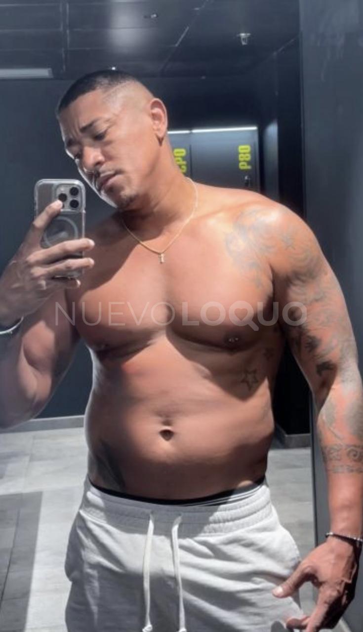 Moreno latino caliente novedad profile photo