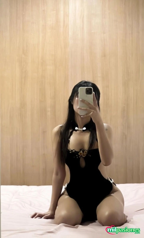 , latina con curvas, alta, pelo corto morena y muy simp profile photo