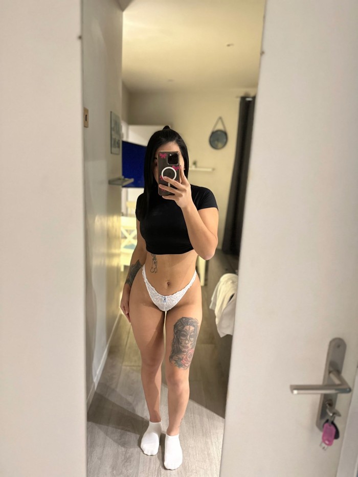 HERMOSA LATINA EN TU ZONA CACHONDA profile photo