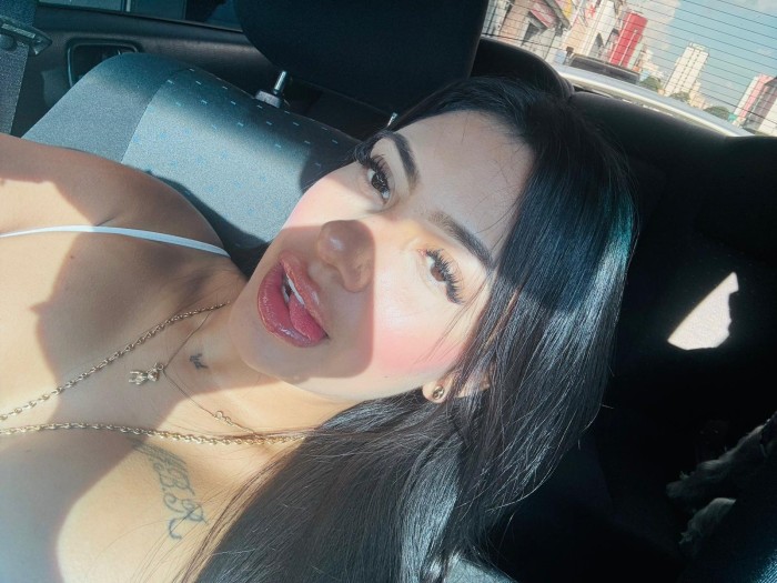 ESTRELLA: COQUETA LATINA MUY SENSUAL profile photo