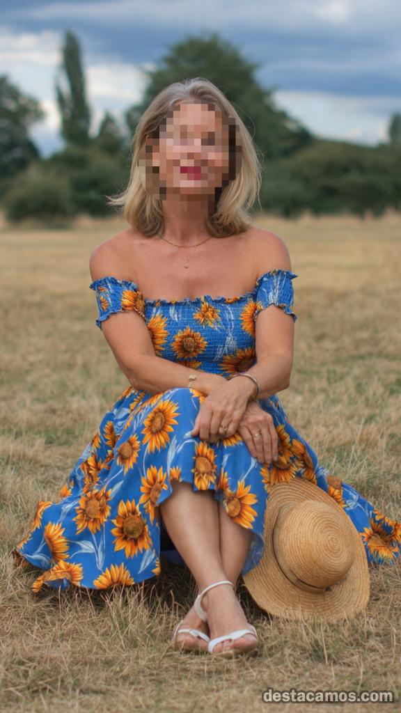 MUJER ELEGANTE NO PROFESIONAL profile photo