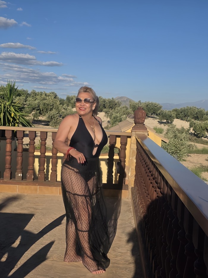DISPUESTA A TODO profile photo