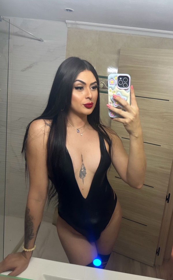 CHICA TRANS FEMENINA ADICTA AL SEXO Y A UN CULO profile photo