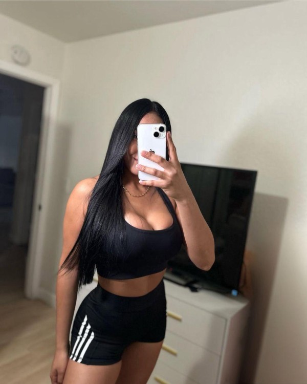 UN ENCUENTRO LLENO DE MUCHO MORBO CON UN MASAJES C profile photo