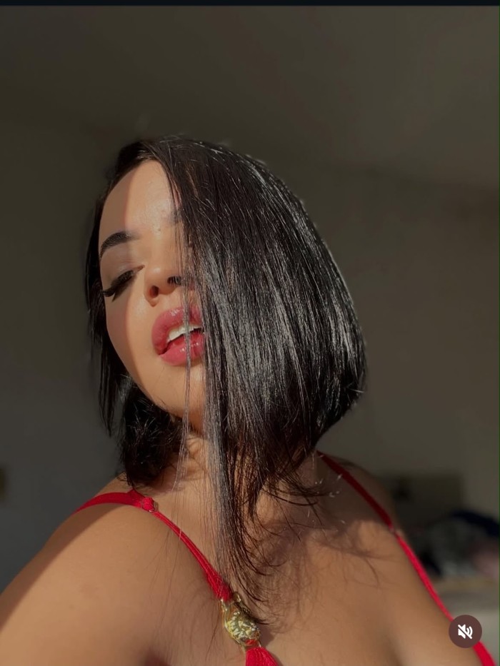 YOUNG GIRL JUST ARRIVED FROM BRAZIL 24 HOURS GRANOLLERS profile photo