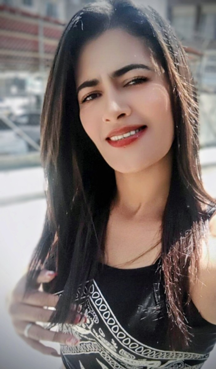 MíA CHICA GUAPA RECIéN LLEGADA FIESTERA profile photo