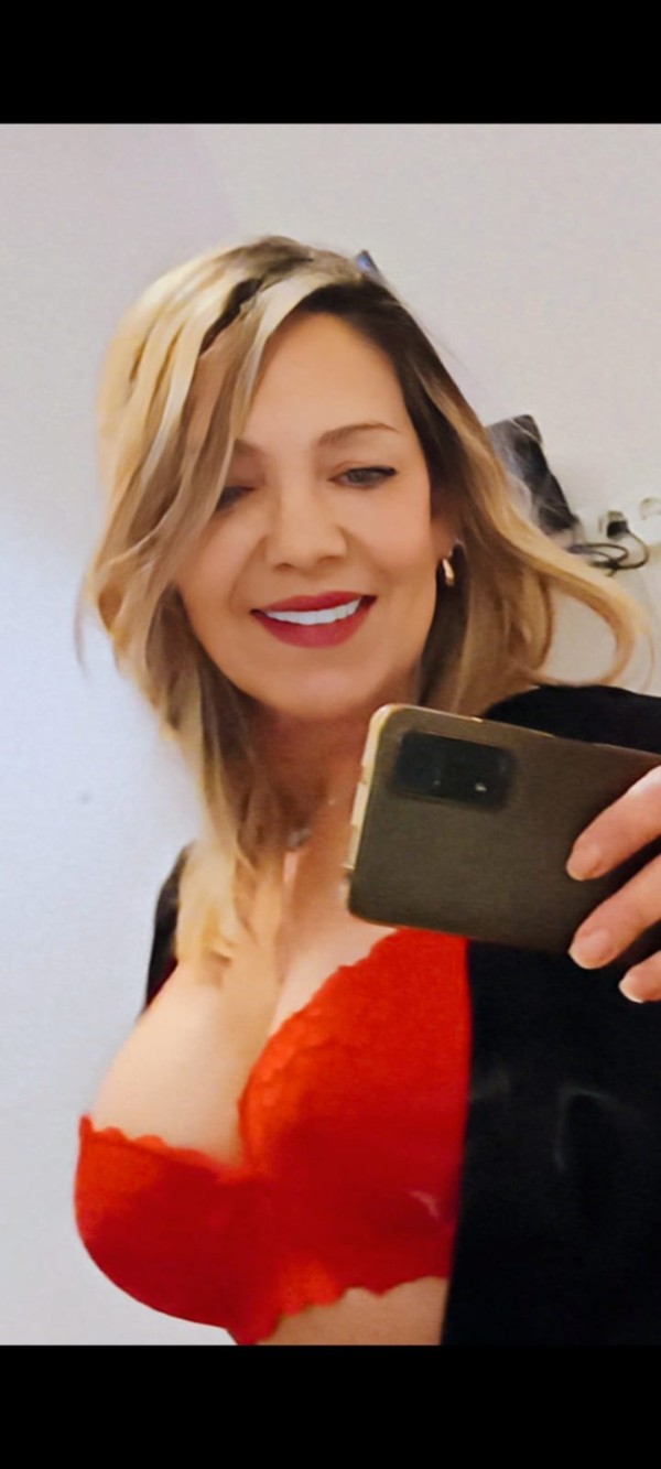 YA POR ALBACETE ALICIA MADURITA FIESTERA GUAPÍSIMA NO BUSQUES MAS profile photo