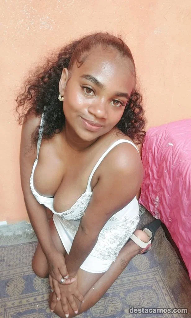 latina profile photo