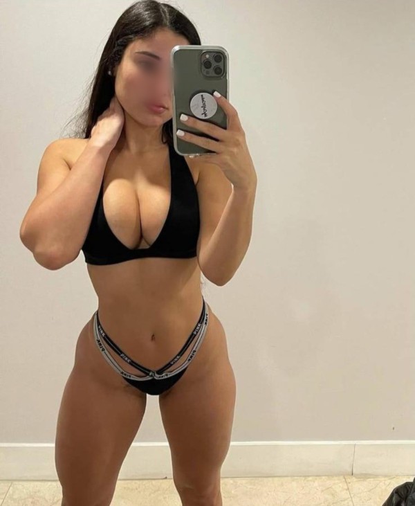 DELGADA JOVENCITA TRATO DE NOVIOS SENSUAL VIGO profile photo