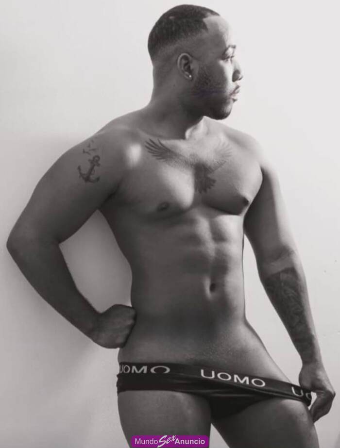 NEGRO XL POLLON DE CABALLO profile photo