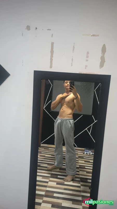 Hola soy Mauricio un chico de 24 años nuevo de Venezuela Lla profile photo
