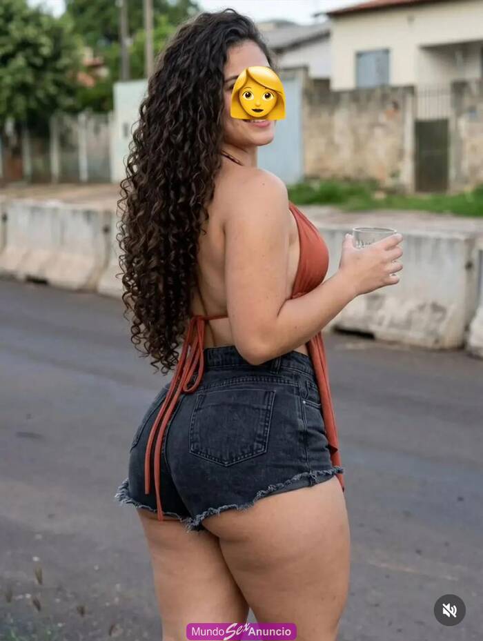 NOVEDAD MORENA PELO RIZADO BUEN ROLLO Y COMPLACIENTE profile photo
