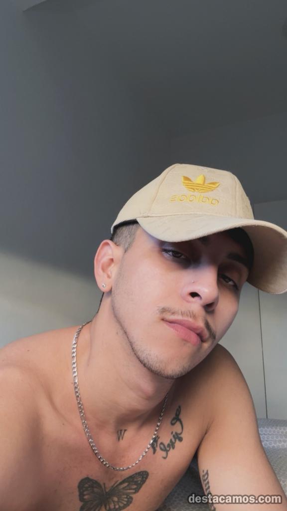 JOVEN LATINO VERS profile photo